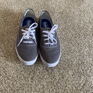 Keds size 7W